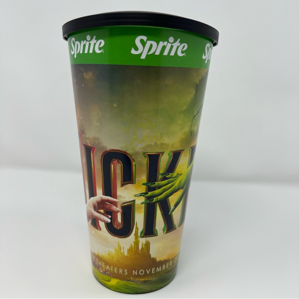 Wicked Movie Theatre Large Cup With Lid Sprite Wizard Of Oz Collectible